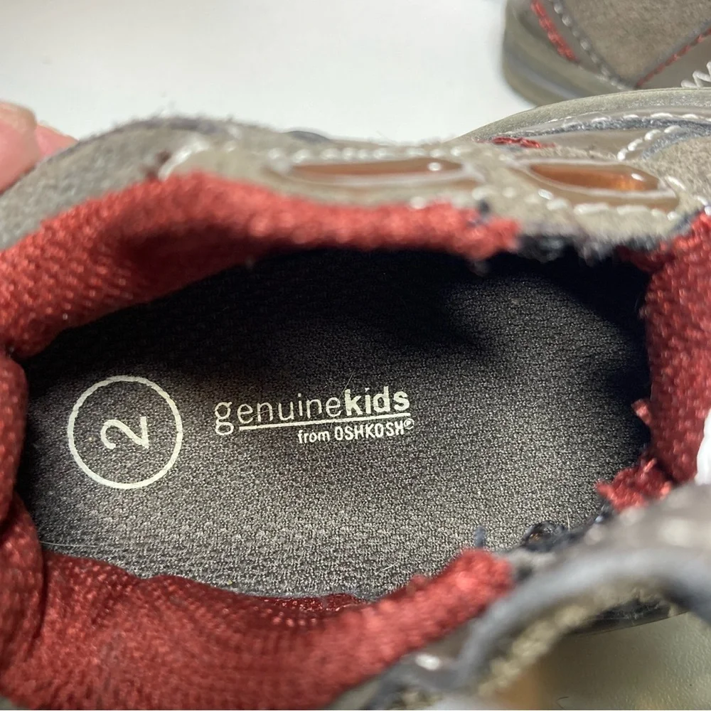🌺 Genuine Kids OshKosh Infant Baby Size 2 Sneakers Two Strap